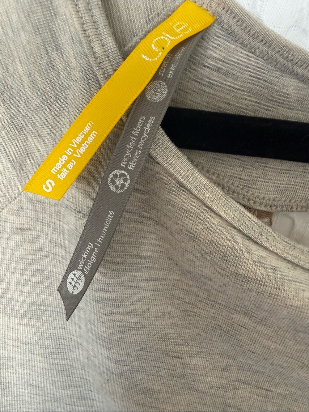 Lolë Open Back Yoga Top Small Greige Long Sleeve Stretch Athleisure Activewear - Picture 7 of 8